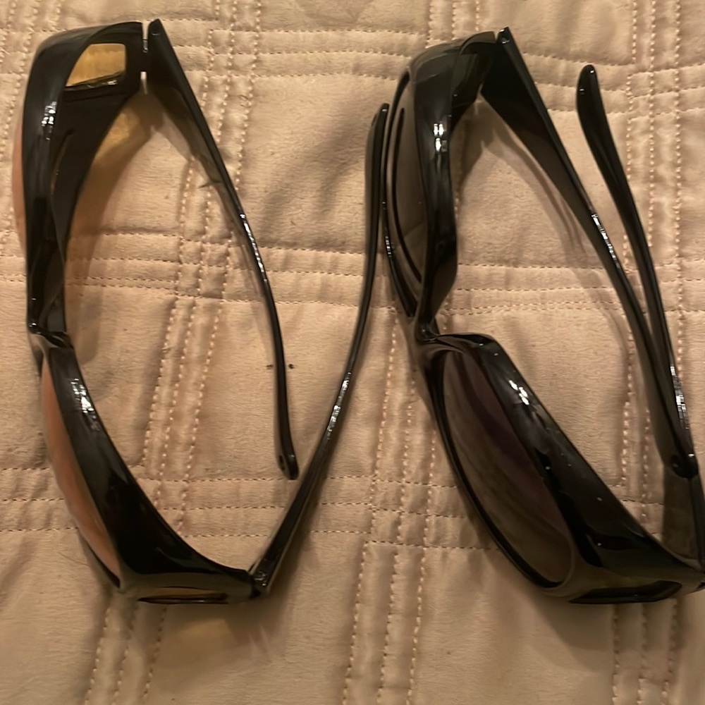 Clear vision sunglasses 2 pairs
